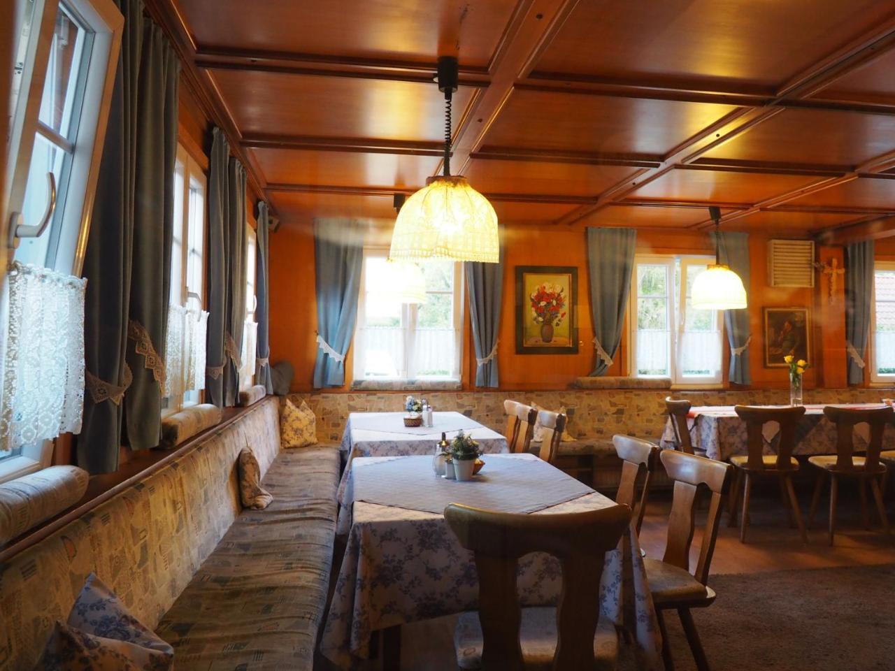 Landgasthof Zum Schwarzen Grat Isny im Allgau Bagian luar foto